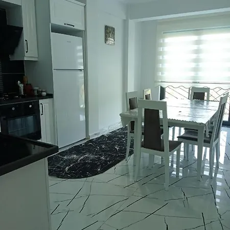 Villa Da Muhtesem Doga Icerisinde, Harika Meva
